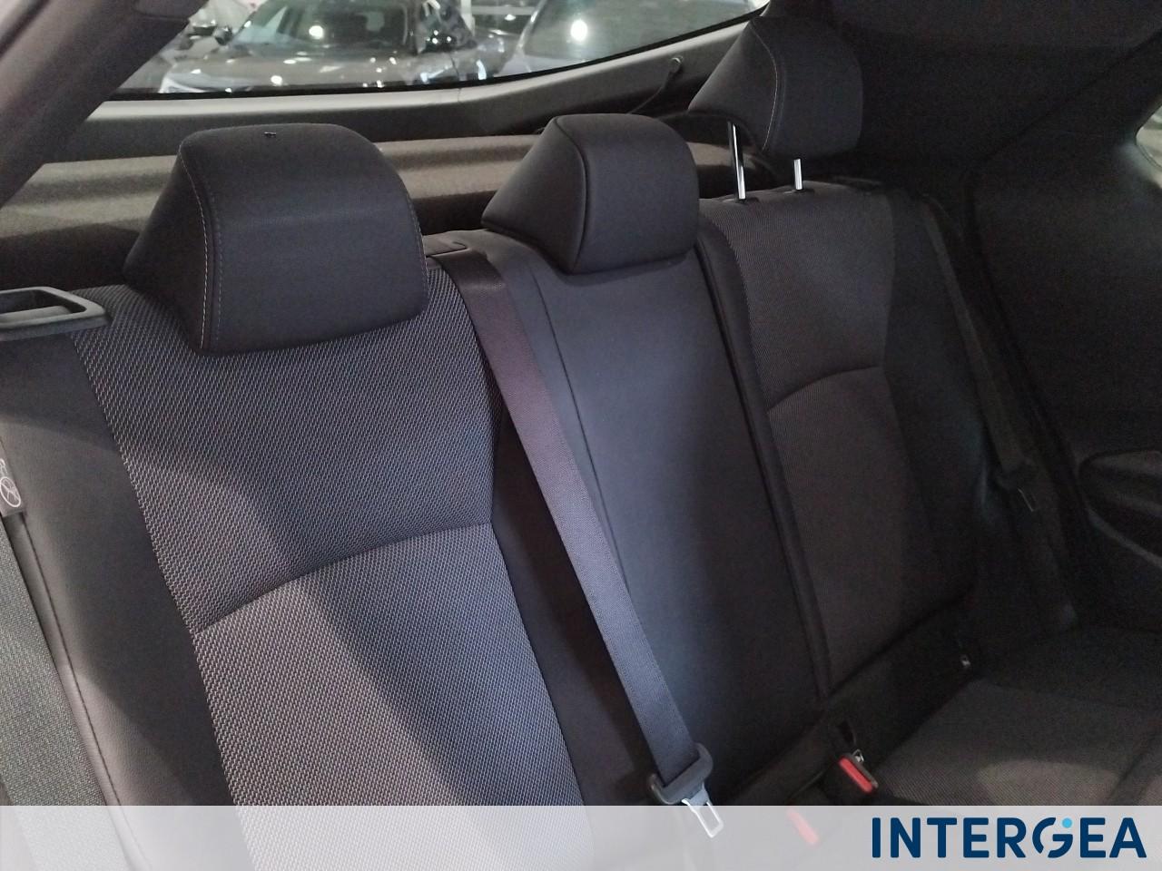 TOYOTA C-HR 1.8 hev Lounge fwd e-cvt