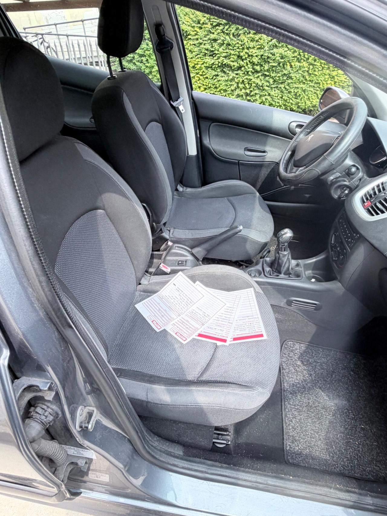 Peugeot 206 GPL DELLA CASA LEGGI BENE LA DESCRIZIONE PRIMA DI
