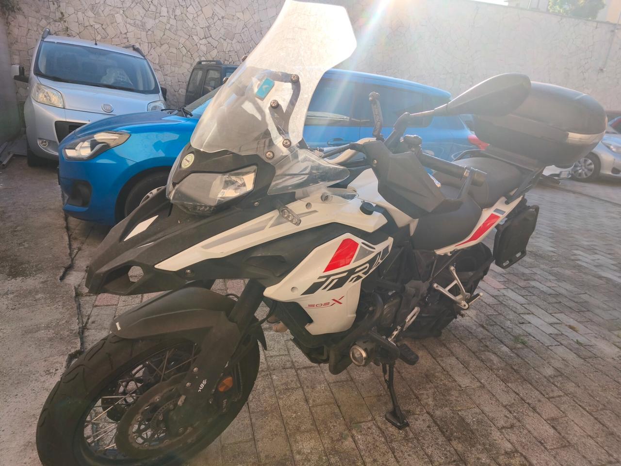 Benelli TRK 502
