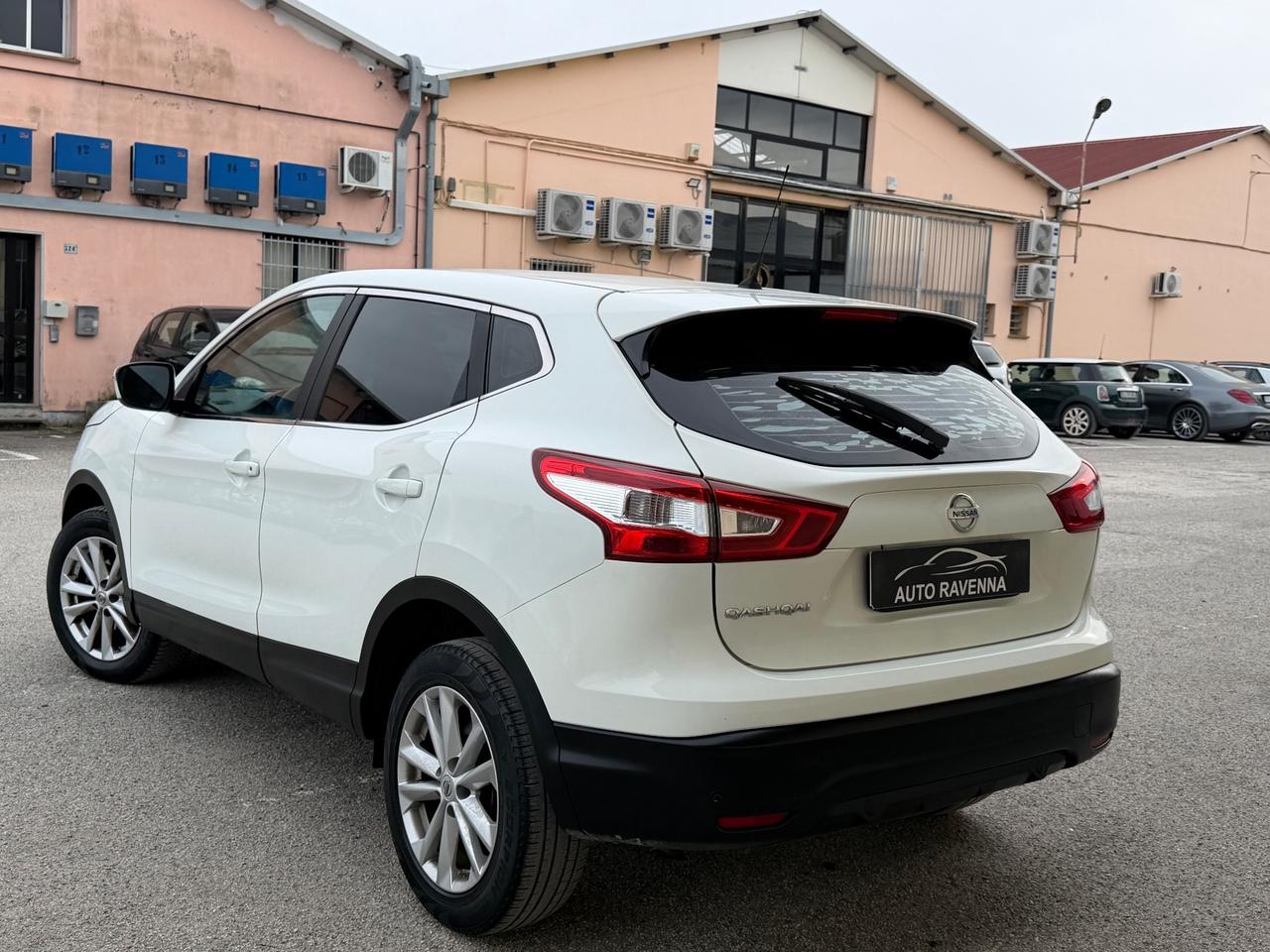 Nissan Qashqai 1.2 DIG-T N-Connecta Neopatentati