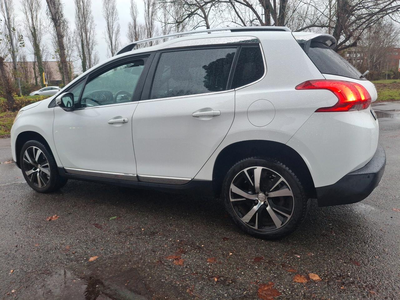 Peugeot 2008 PureTech Turbo 110 S&S Black Matt-AUTOMATICA-