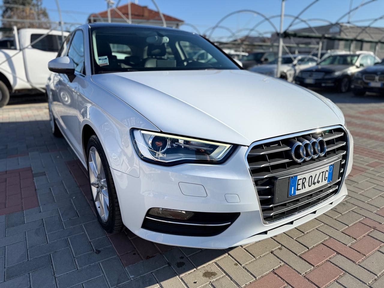 Audi A3 2.0TDI S tronic 150CV TETTO*UNIC PROP