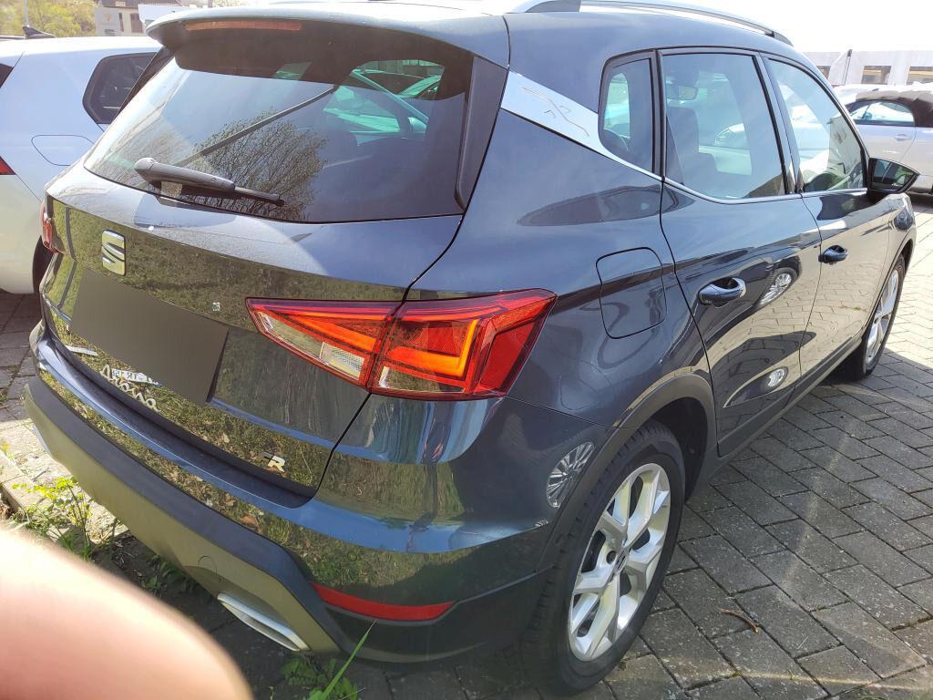 Seat Arona 1.0 TGI FR Navi, Sedili riscaldati, Retrocamera