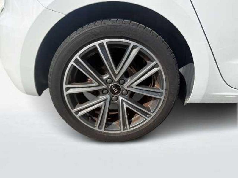 Audi A1 II 2019 Sportback 30 1.0 tfsi Admired 110cv s-tronic