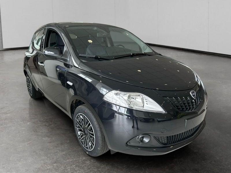 Lancia Ypsilon 1.0 firefly hybrid Oro s&s 70cv
