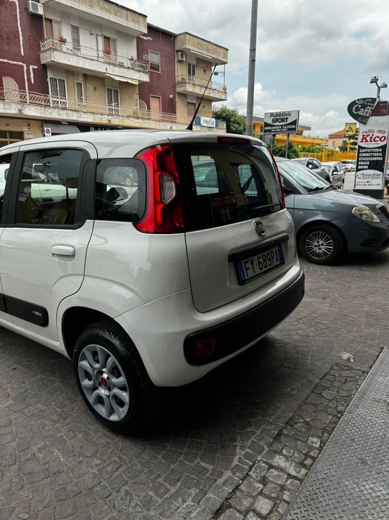 Fiat Panda 0.9 TwinAir Turbo Natural Power Lounge