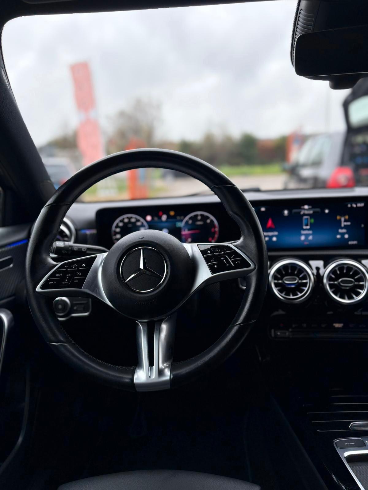 Mercedes-benz A 180 d Automatic AMG Line Premium Plus