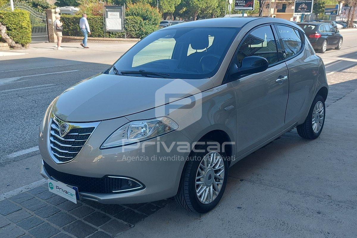 LANCIA Ypsilon 0.9 TwinAir 85 CV 5 porte Metano Ecochic Gold