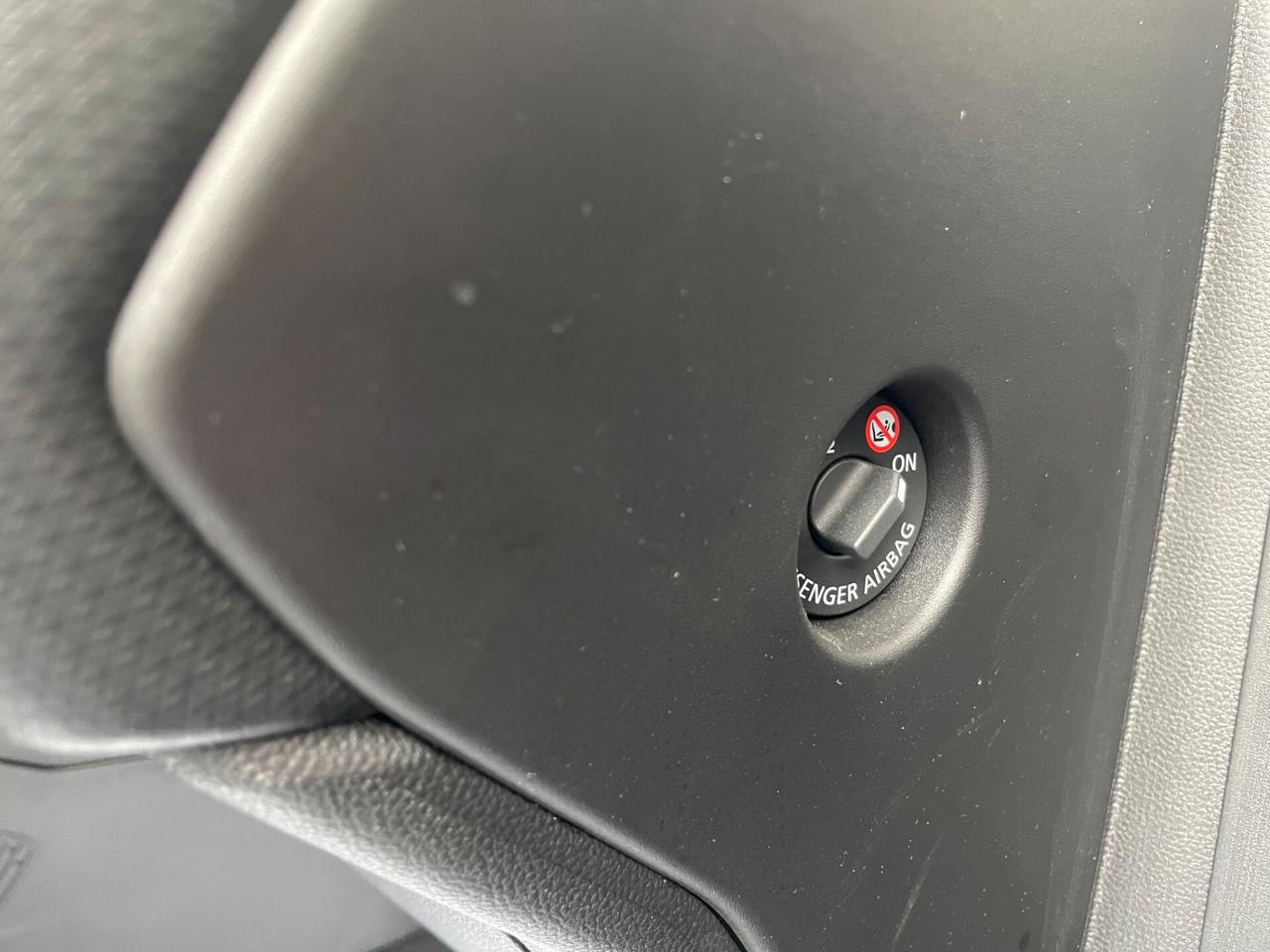 Renault Clio UNICO PROPRIETARIO - NEOPATENTATI