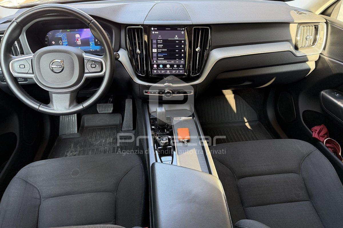 VOLVO XC60 B4 (d) AWD automatico Core
