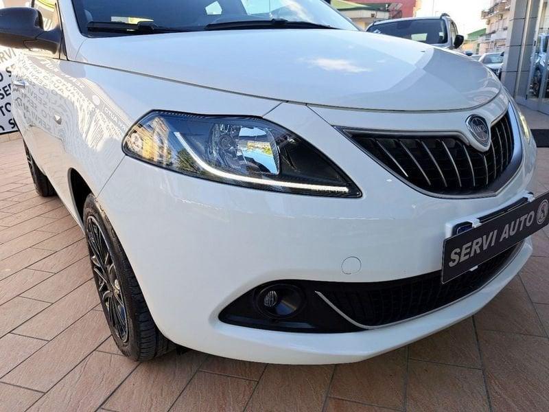 Lancia Ypsilon 1.0 FireFly 5 porte S&S Ecochic Hybrid Gold