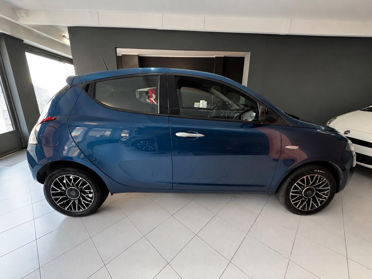 Lancia Ypsilon GPL ( Prezzo reale, no vincoli)
