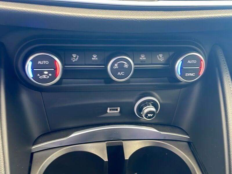 Alfa Romeo Stelvio 2.2 TD 190 CV Super Business AT8 RWD