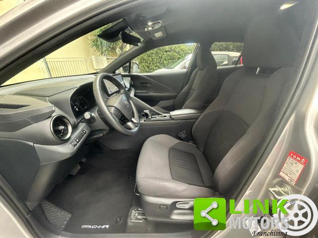 TOYOTA C-HR 2.0 Hybrid E-CVT Trend