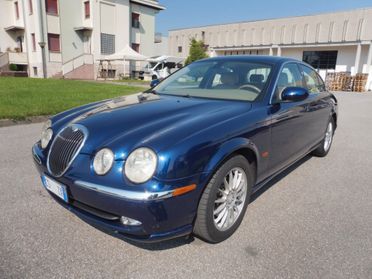 Jaguar S-Type 2.5 V6 Executive