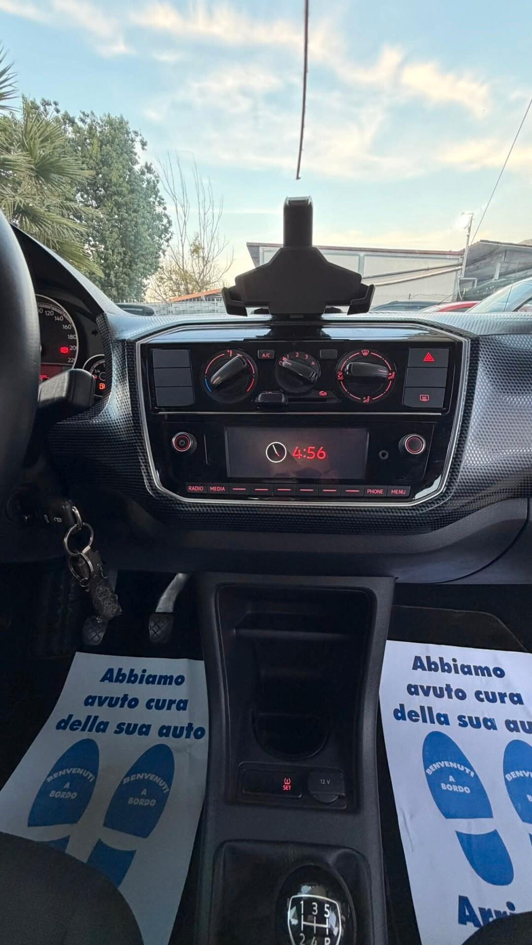 Volkswagen up! up