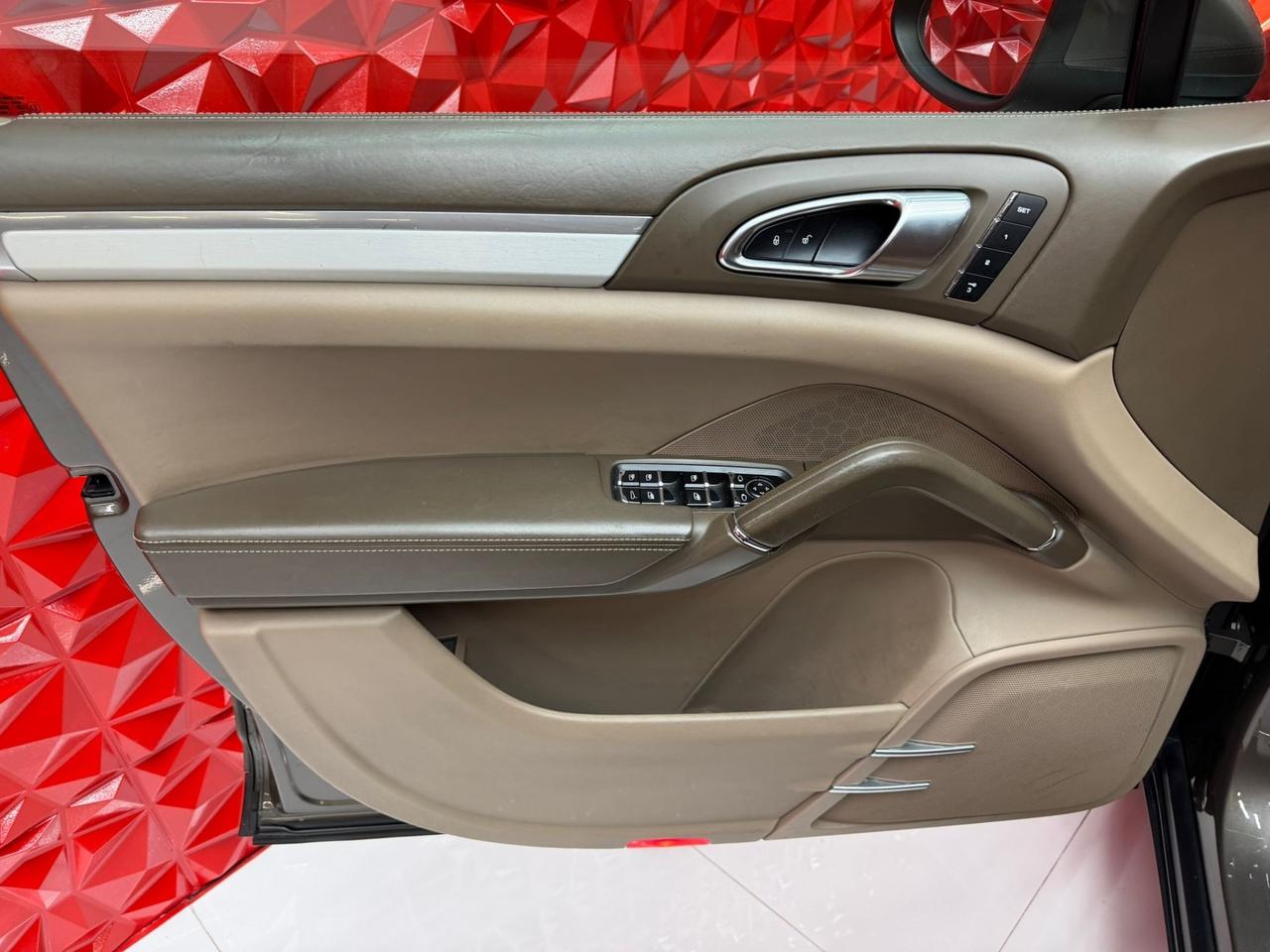 Porsche Cayenne 3.0 Diesel Platinum Edition 250Cv