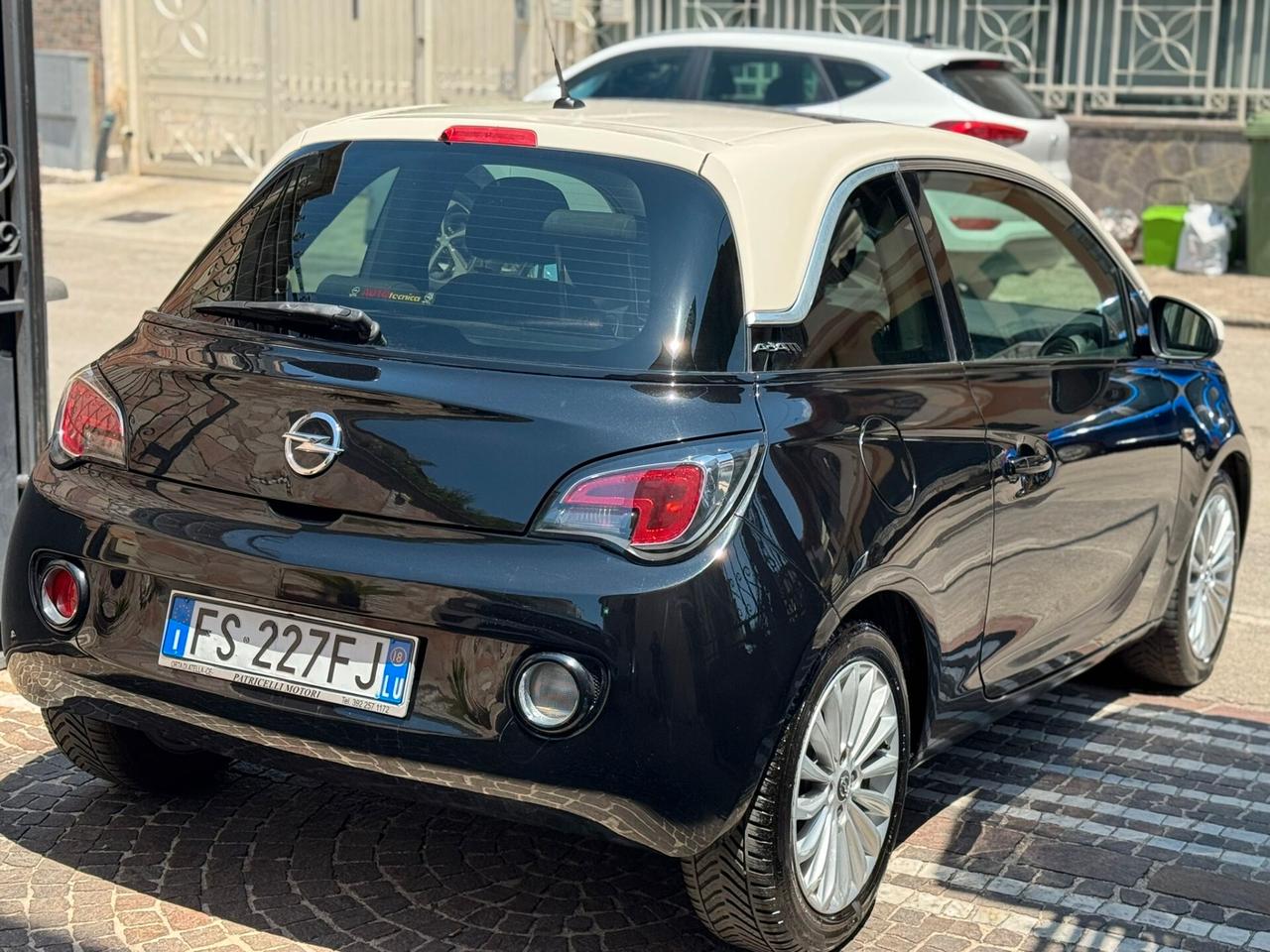 Opel Adam Rocks 1.2 70 CV