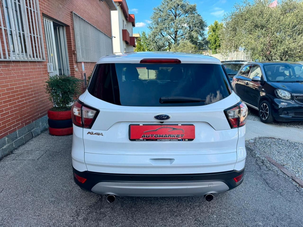 Ford Kuga 1.5 TDCI 120CV Powershift titanium