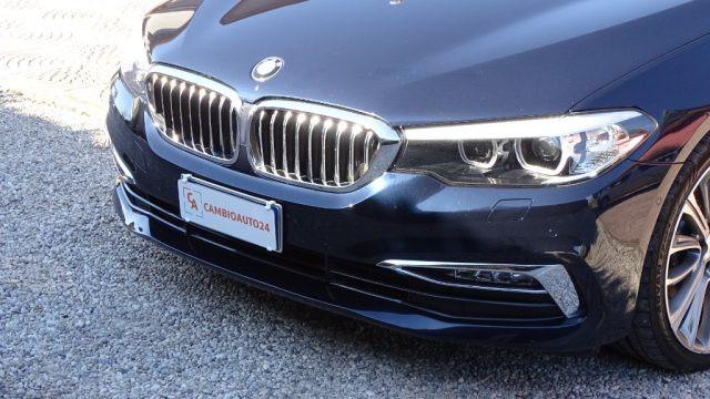BMW 530 d xDrive 249CV Touring Luxury, Garanzia..