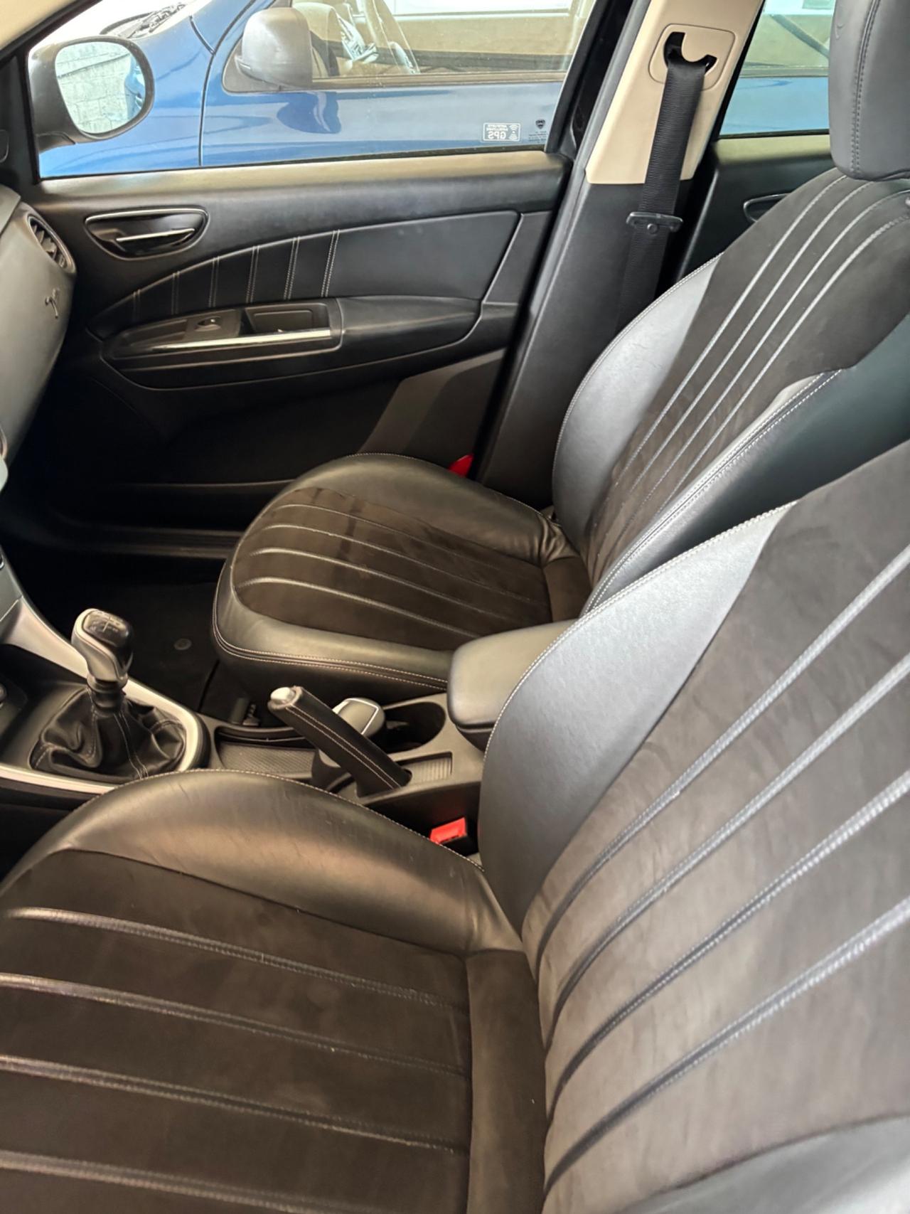 Lancia Delta 1.4 T-Jet 120 CV Oro