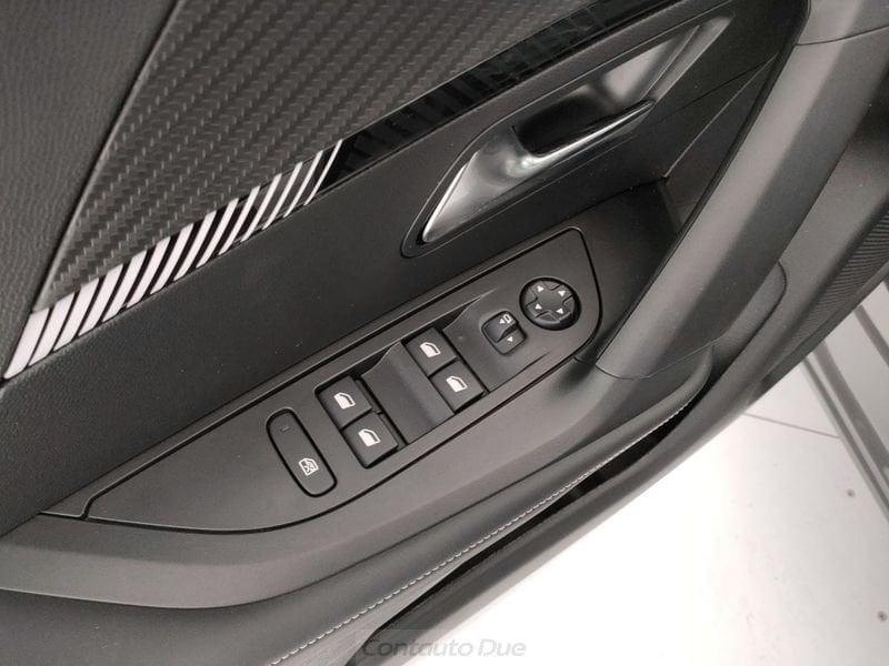 Peugeot 2008 2008 1.2 hybrid Allure 145cv e-dcs6