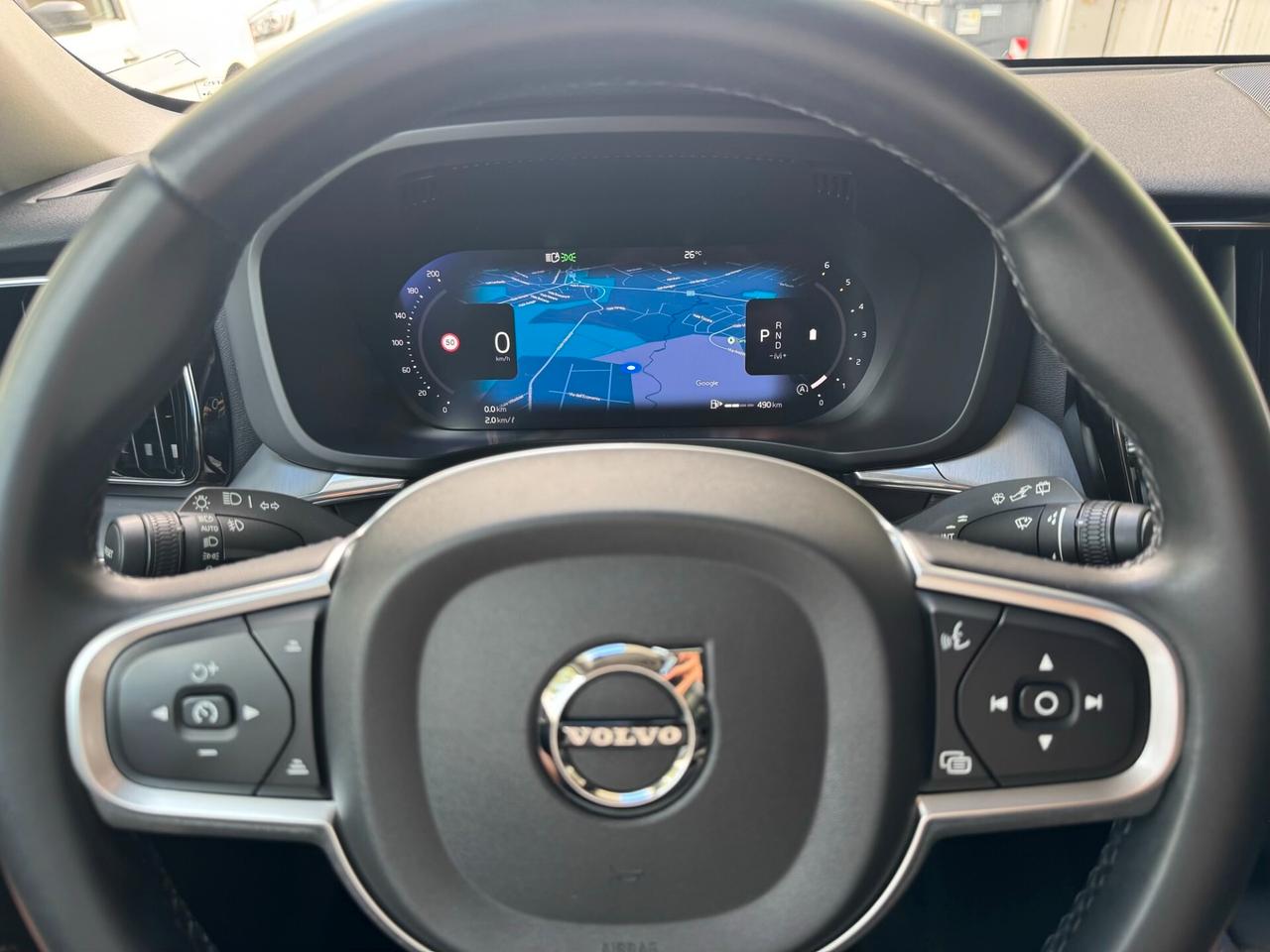 Volvo XC60 2.0b4 MomentumPro AWD GEARTRONIC GAR24M