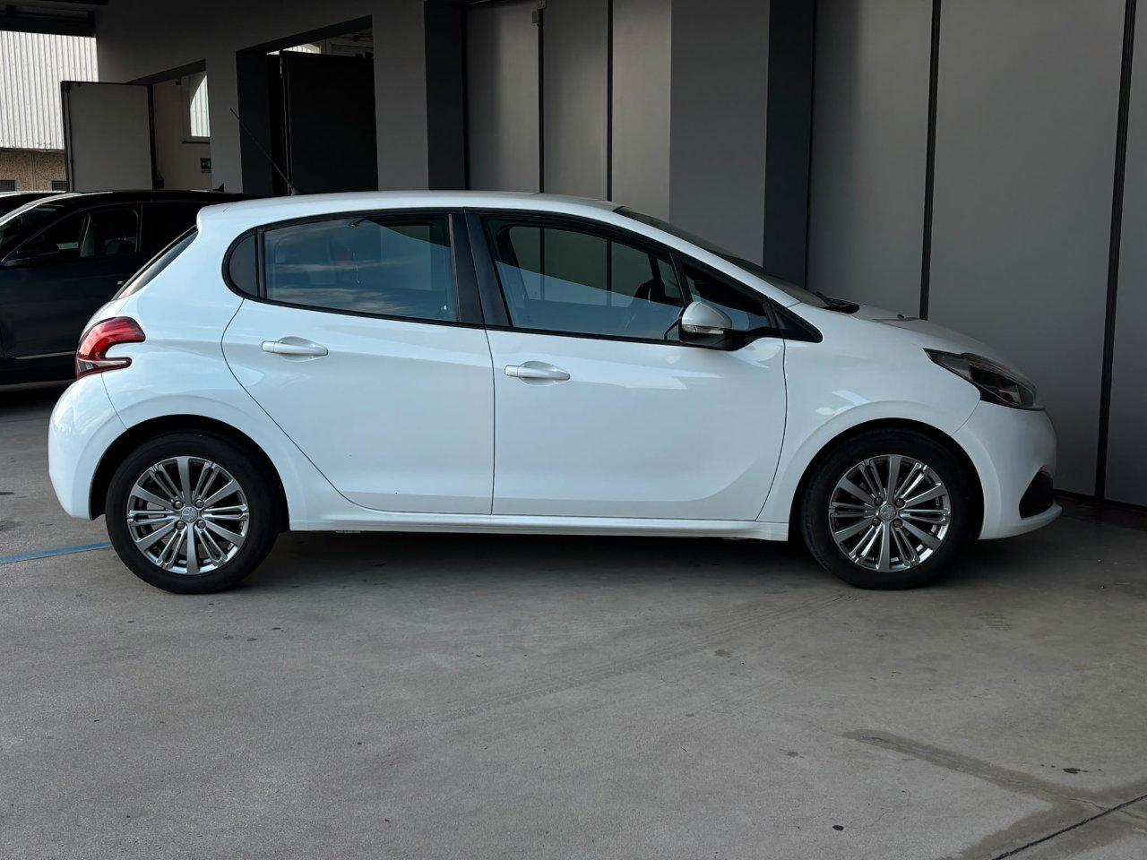 Peugeot 208 5 Porte 208 5p 1.2 puretech Allure gpl 82cv