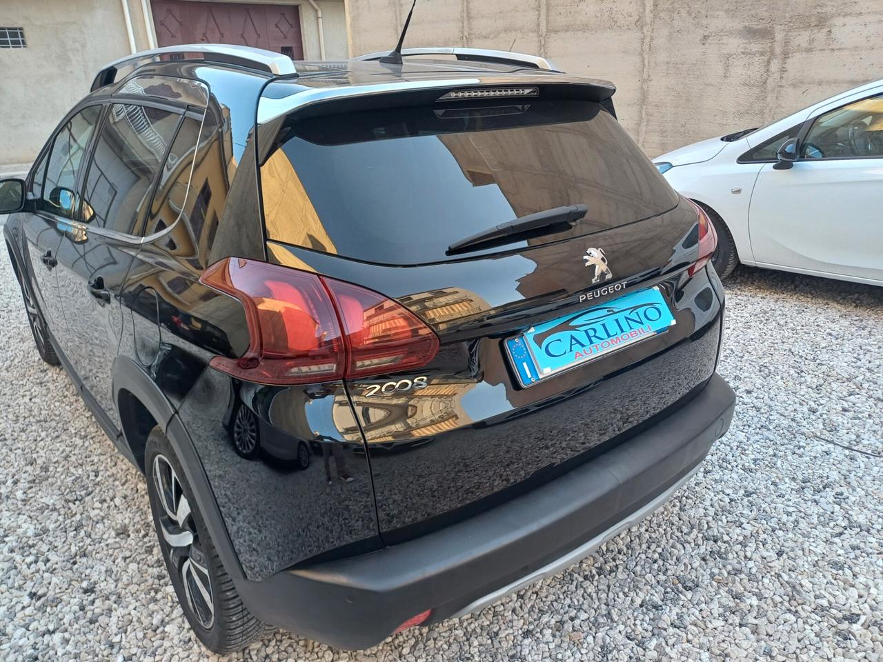 Peugeot 2008 BlueHDi 120 S&S Allure
