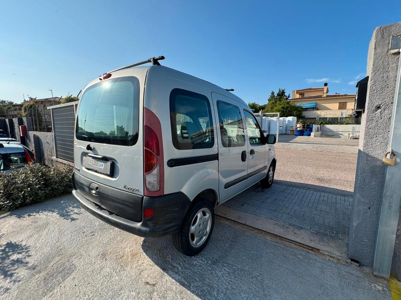 RENAULT KANGOO AUTOVETTURA