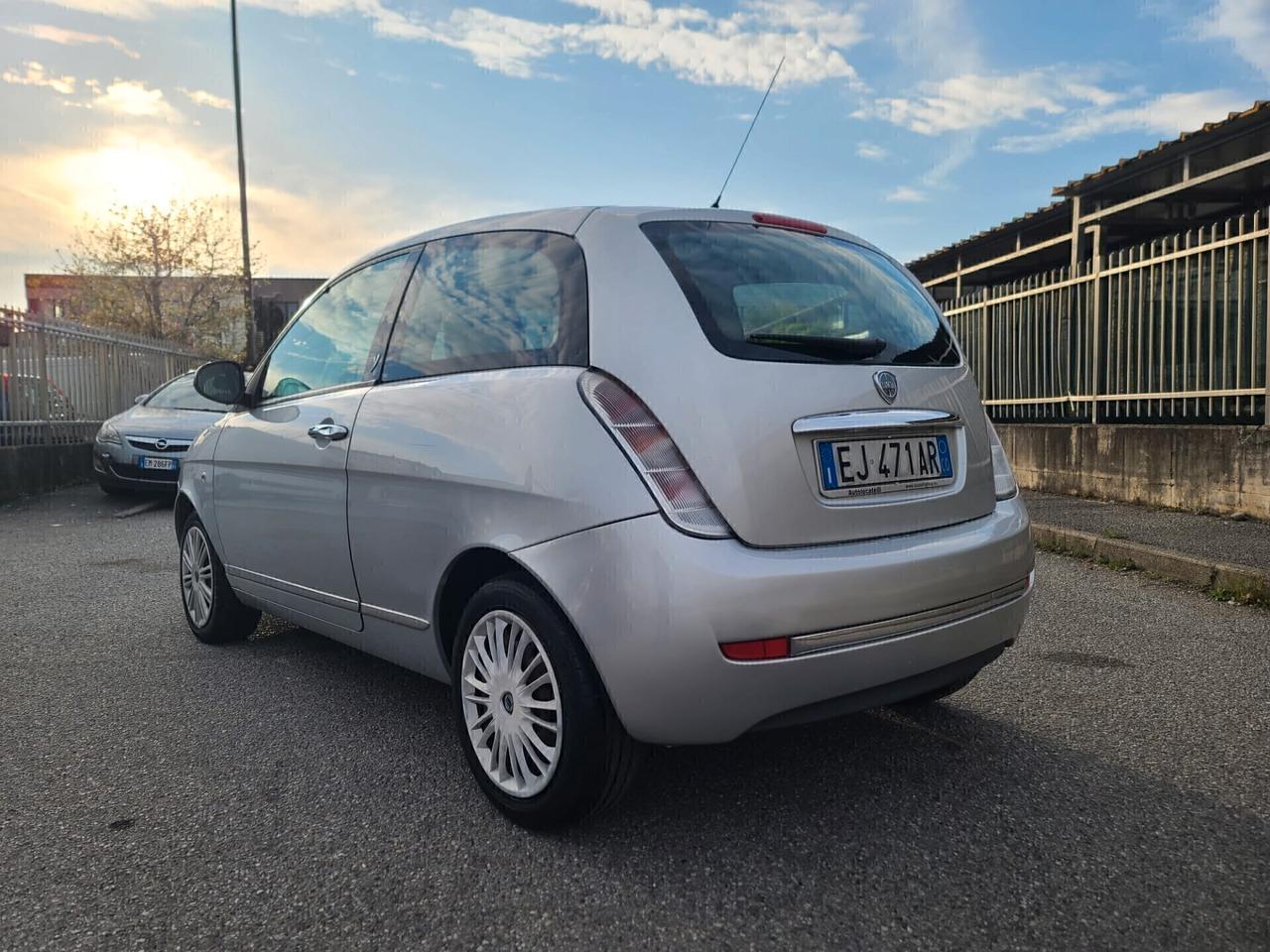 Lancia Ypsilon 1.2 69 CV Diva