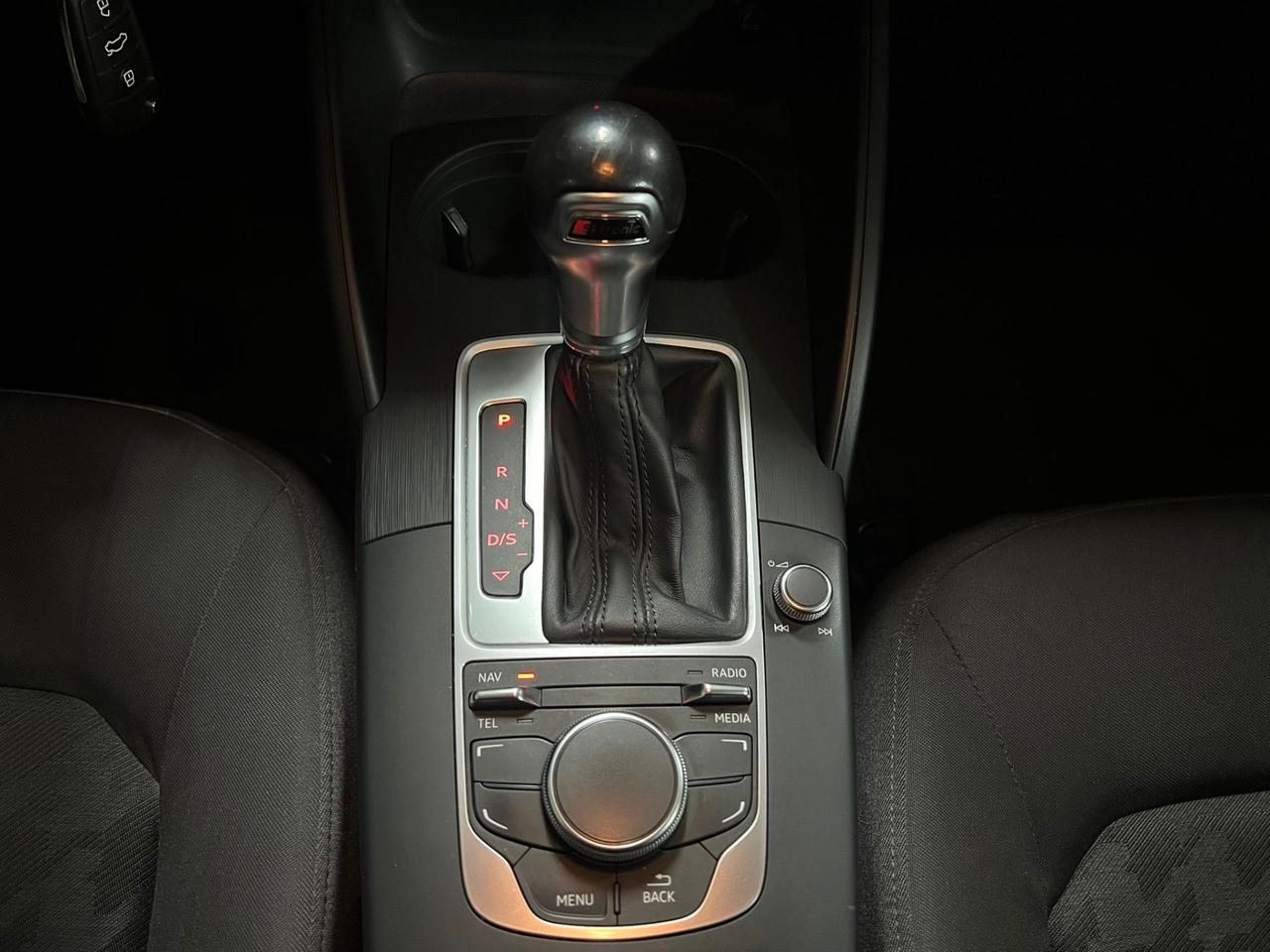 AUDI A3 SPB 2.0 TDI (150) Stronic Ambition 2015