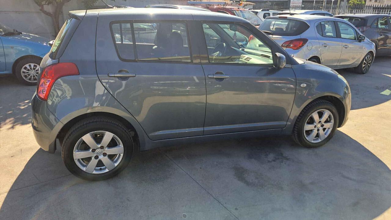 Suzuki Swift 1.3 4x4 GL Benzina 92Cv 5 Porte