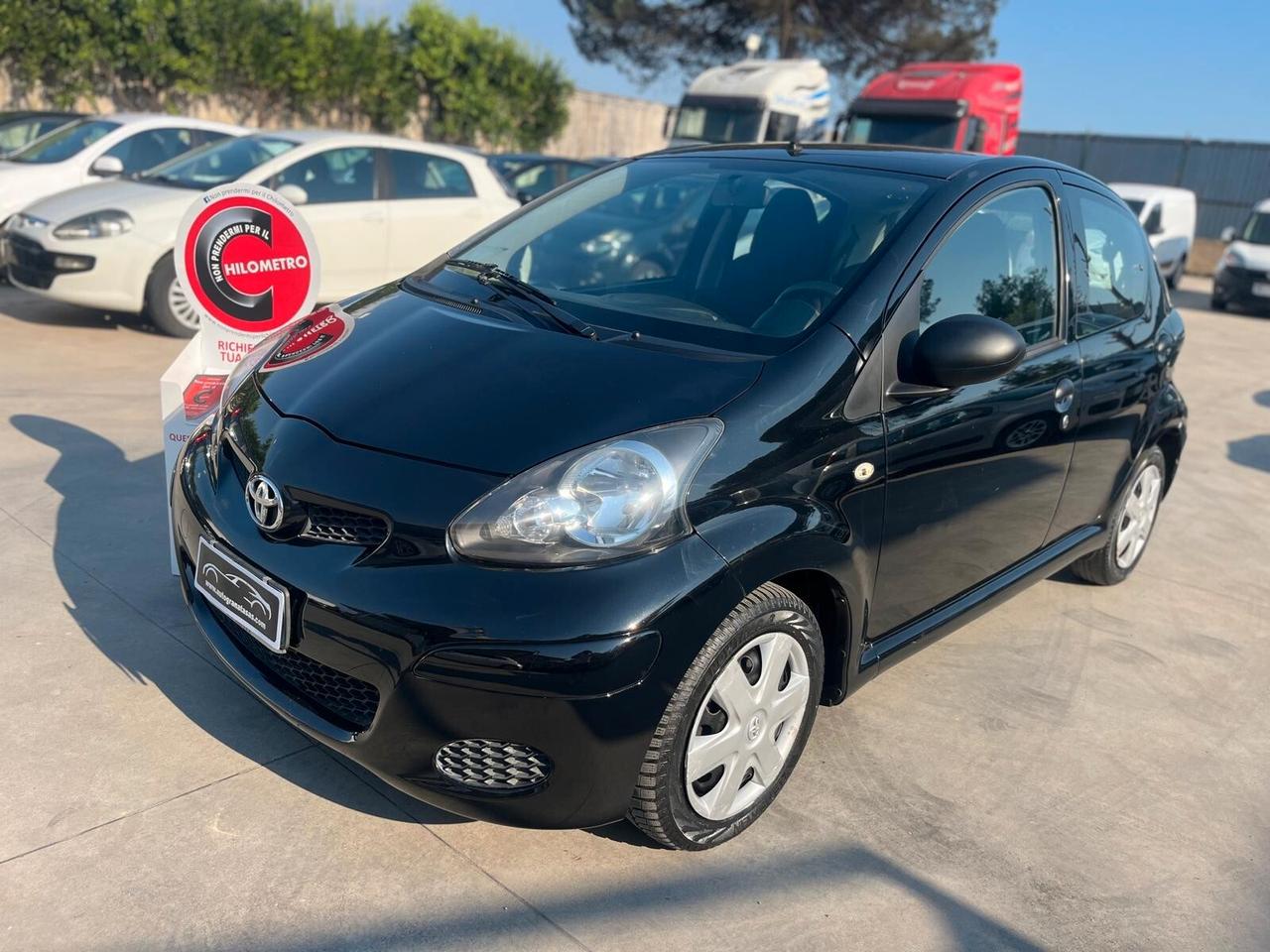 Toyota Aygo 1.0 VVT-i 68cv 5p. Ideale neopatentati