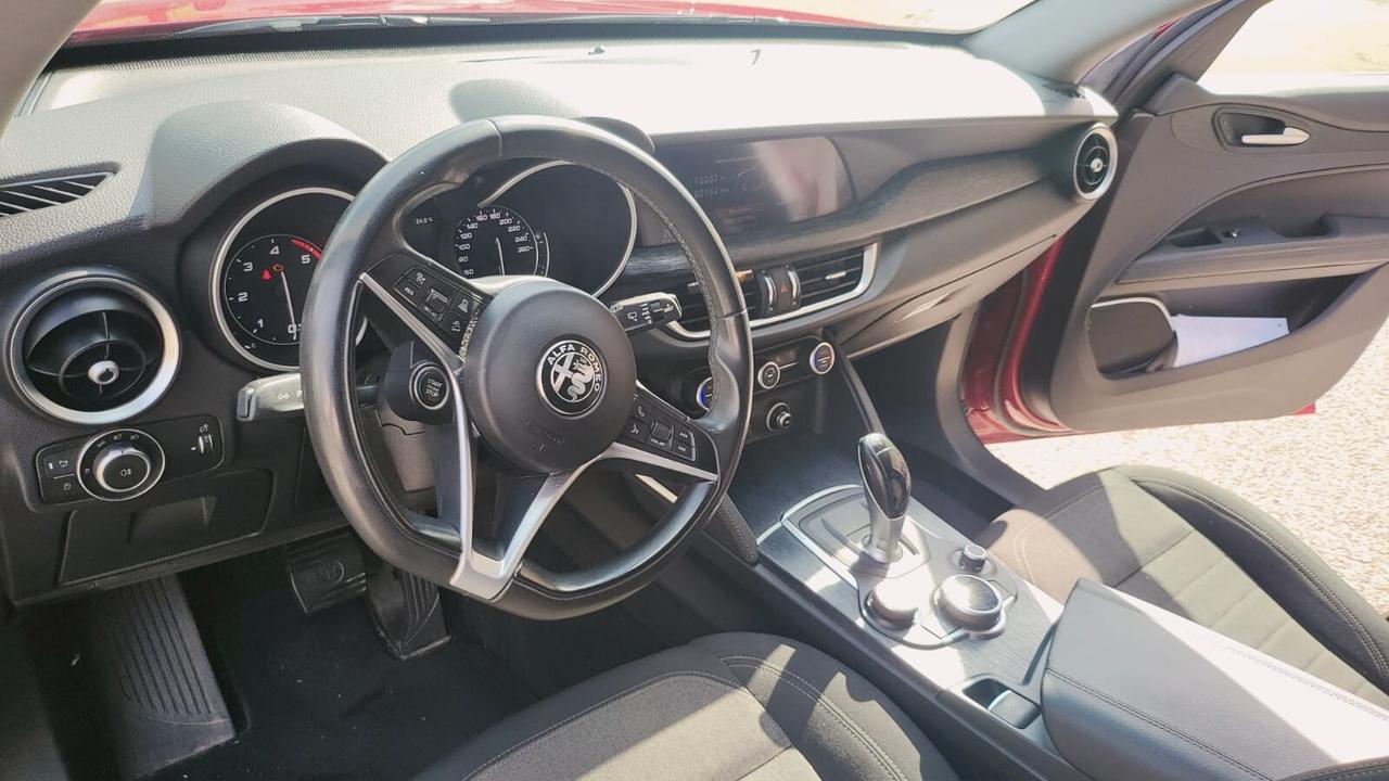 Alfa Romeo Stelvio 2.2 Turbodiesel 160 CV AT8 RWD Business