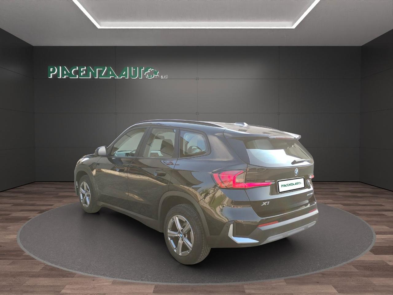 BMW X1 sdrive18d X-Line auto.NAVI.TELECAMERA.LED.SEDILI RISCALDATI