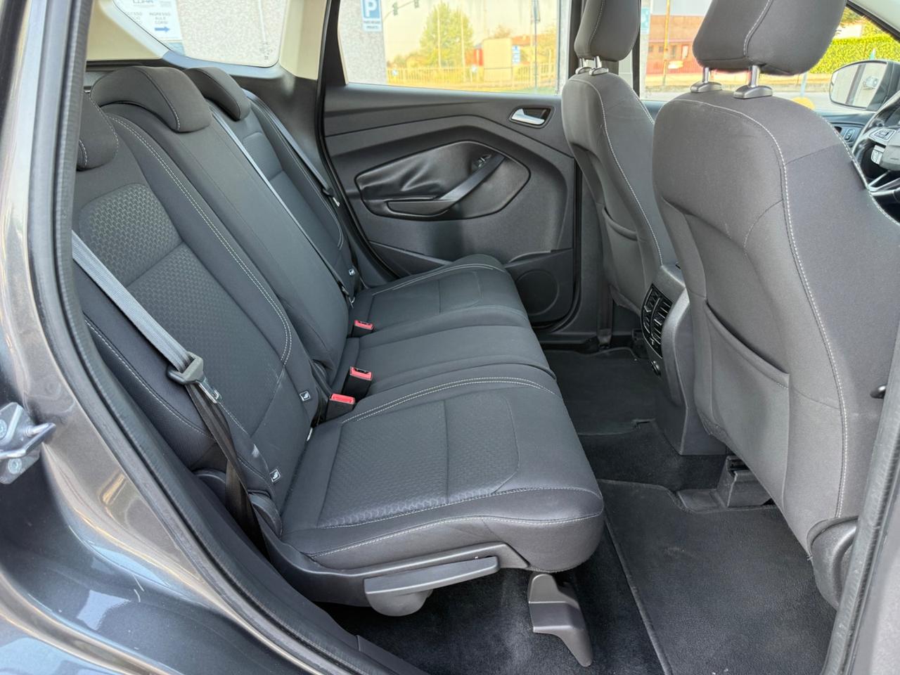 Ford Kuga 1.5 TDCI 120 CV 2WD Titanium Tetto Apribile