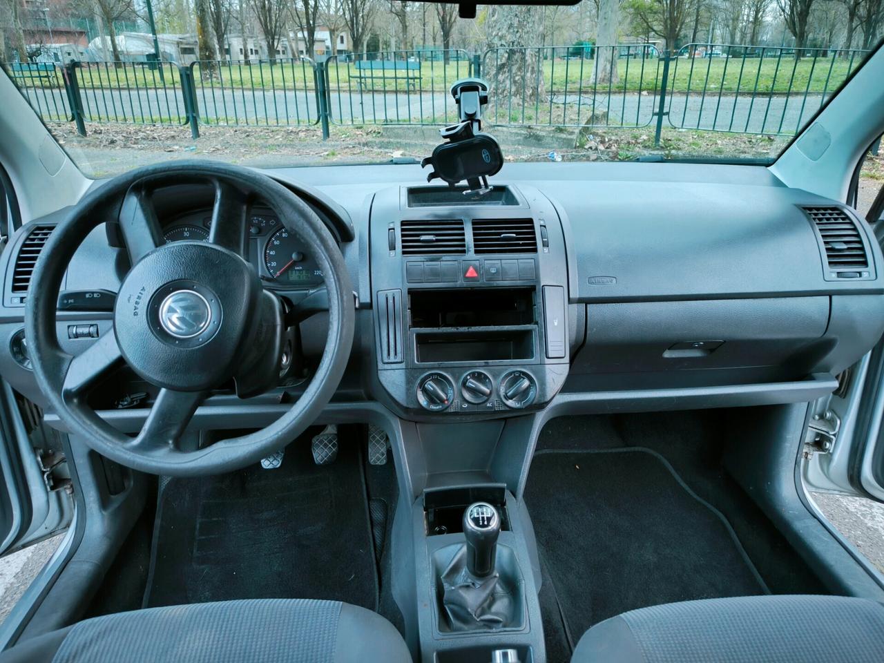 Volkswagen Polo 1.4/69CV TDI 5p. Sportline