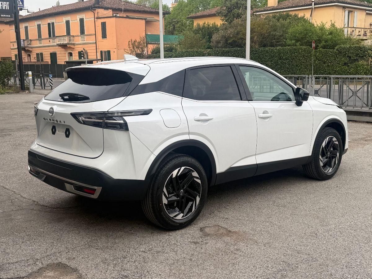 NISSAN - Qashqai