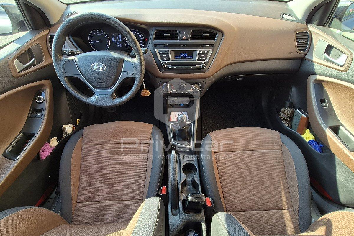 HYUNDAI i20 1.2 84 CV 5 porte Comfort