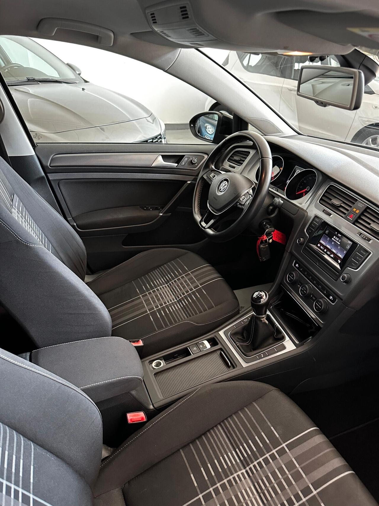 Volkswagen Golf 1.6 TDI 110 CV 5p. Lounge BlueMotion Technology
