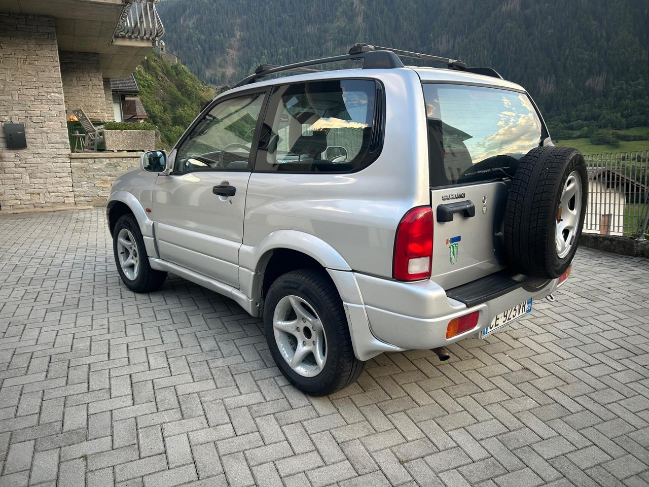 Suzuki Grand Vitara 1.6i 16V cat 3 porte
