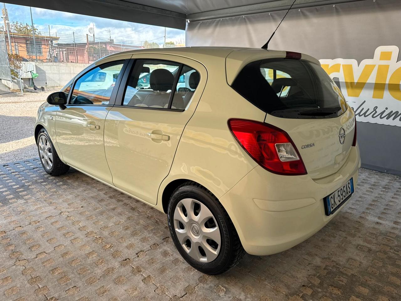 Opel Corsa 1.2 benzina