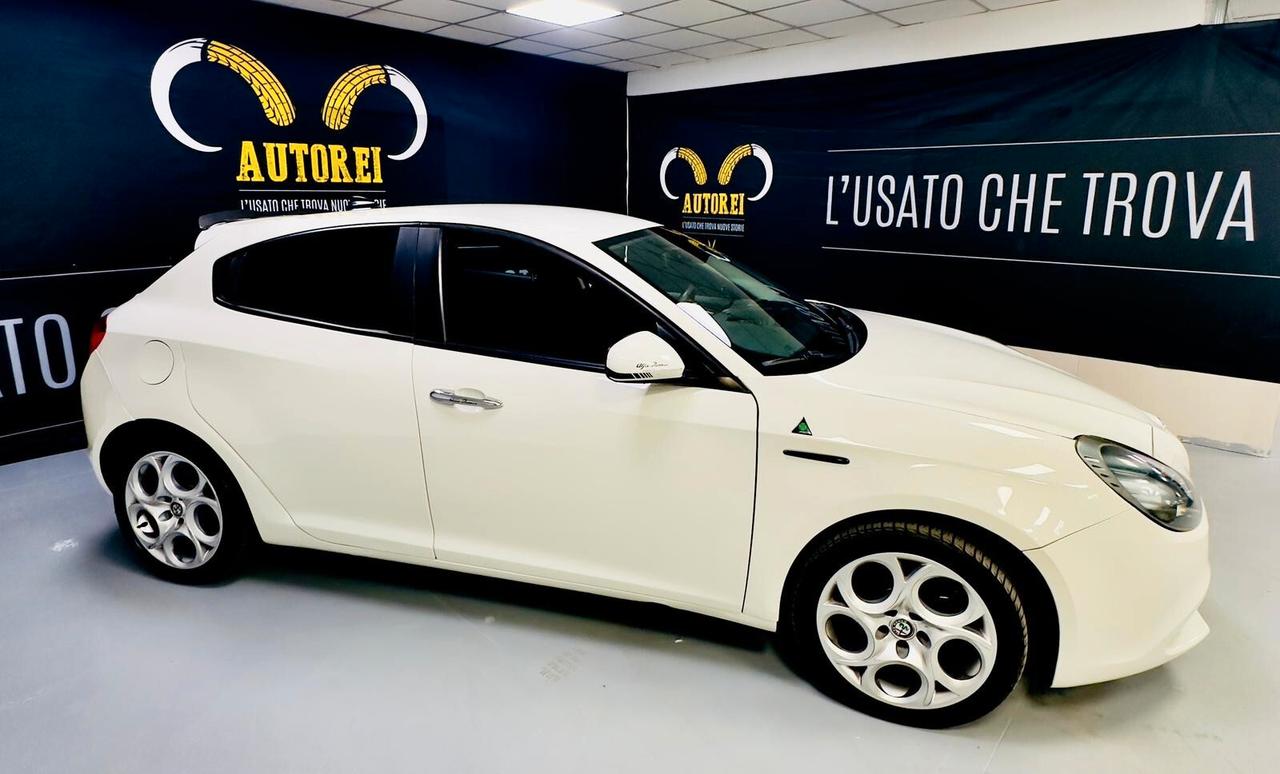 Alfa Romeo Giulietta 1.6 JTDm-2 105CV Distinctive