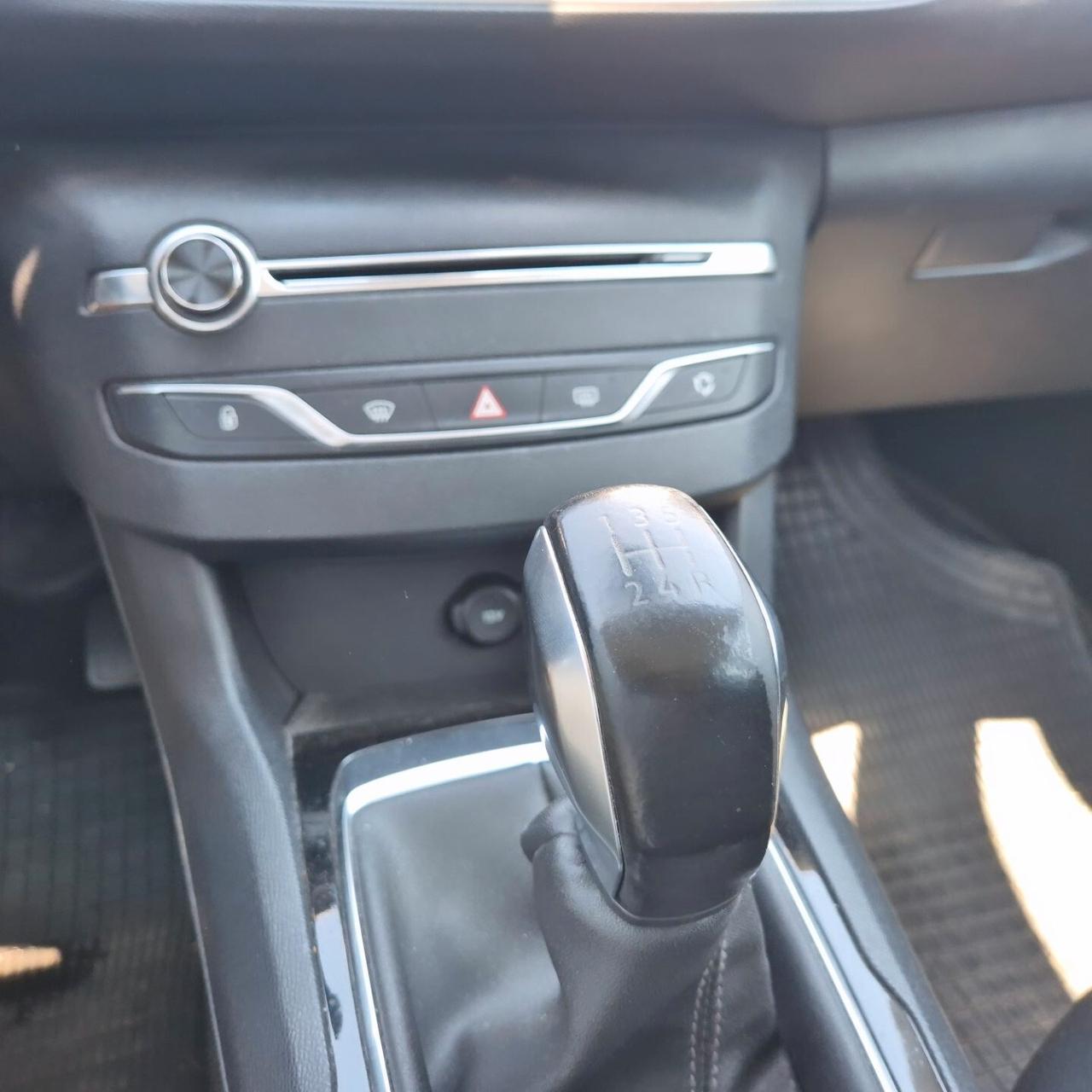 Peugeot 308 1.6 Hdi 100 S&S Business Berlina