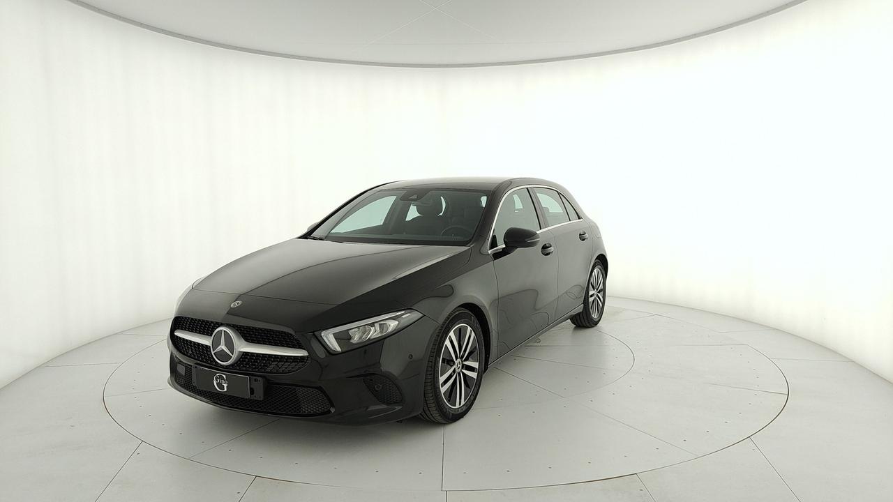 Mercedes-Benz Classe A - W177 2018 - A 180 d Sport auto