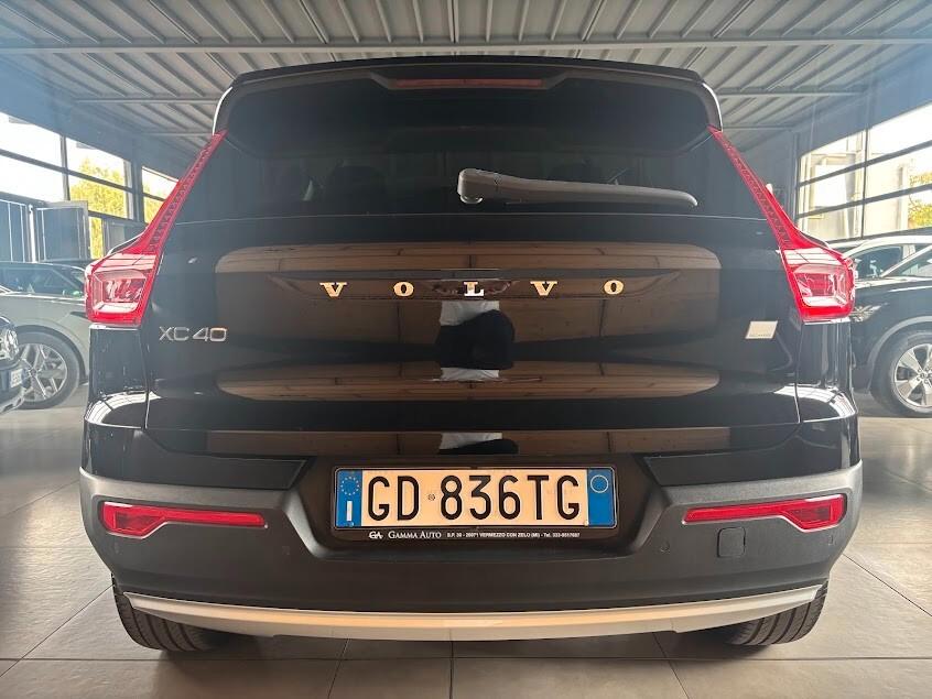 Volvo XC40 T5 Recharge Plug-in Hybrid Inscription Expression IVA ESPOSTA
