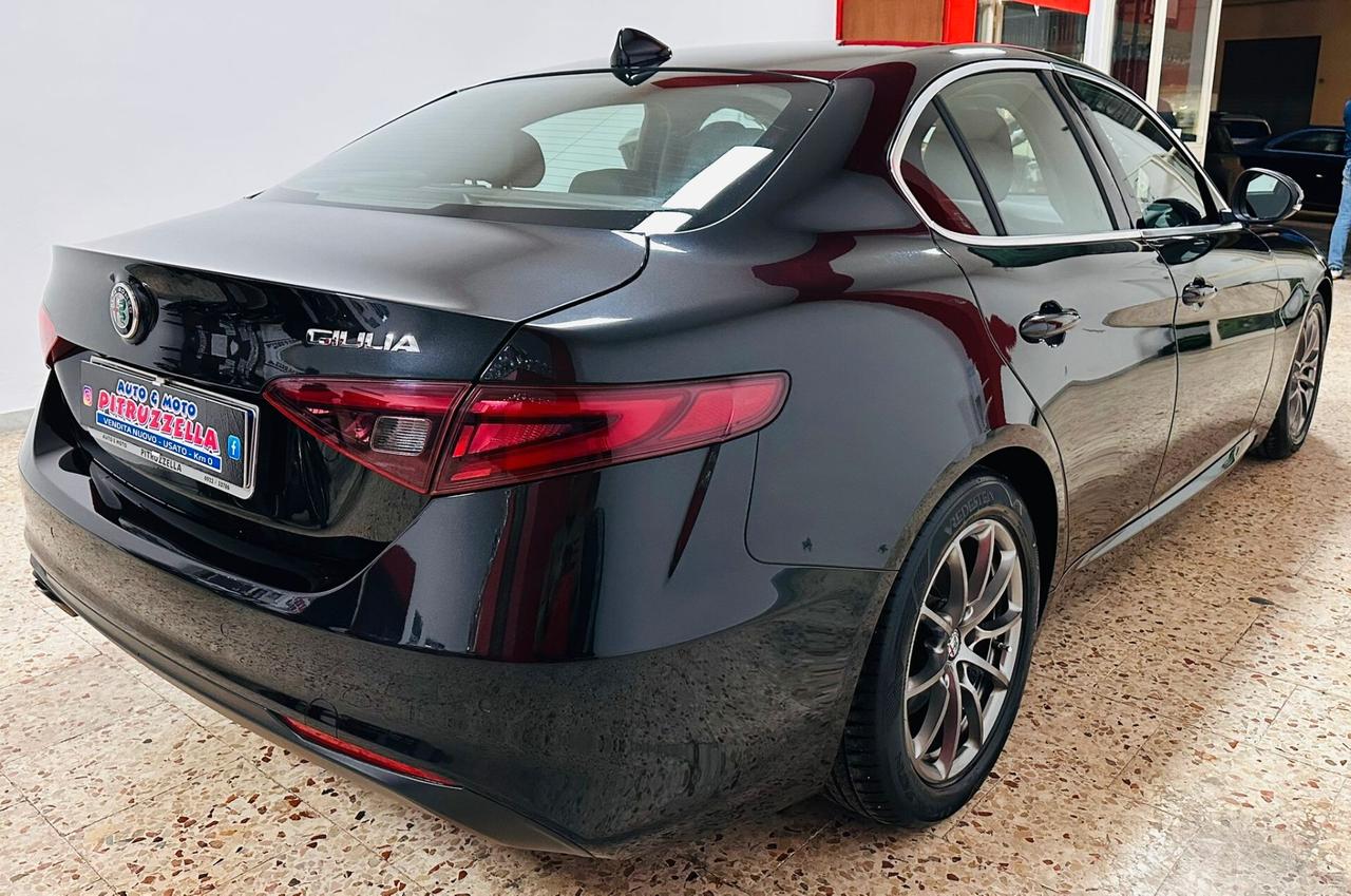 Alfa Romeo Giulia 2.2 Turbodiesel 150 CV
