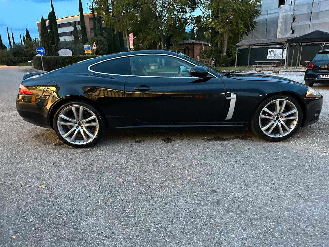 Jaguar XKR 4.2 V8 Portfolio Coupé