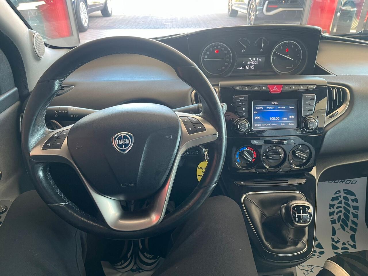 Lancia Ypsilon 1.2 69 CV 5 porte GPL Ecochic Gold